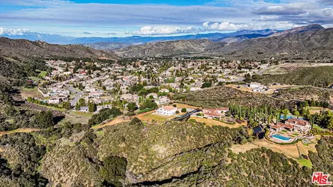 View/Area - 8321 Overview Ct, Yucaipa, CA 92399 photo 10 of 14