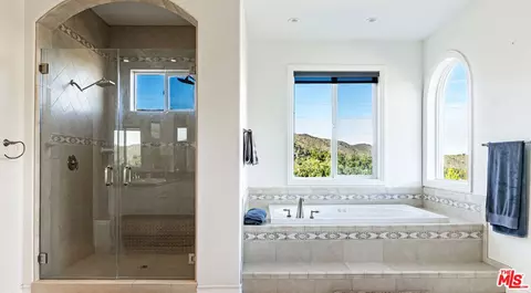Bath - 8321 Overview Ct, Yucaipa, CA 92399 photo 6 of 11