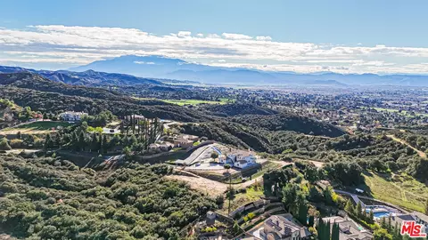 View/Area - 8321 Overview Ct, Yucaipa, CA 92399 photo 4 of 14