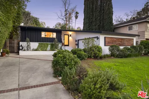 4736 Conejo Ave, Woodland Hills, CA 91364