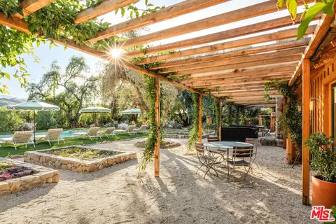 483 El Jina Ln, Ojai, CA 93023 photo 5