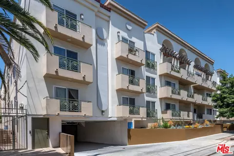 1353 N Fuller Ave #PH7, Los Angeles, CA 90046