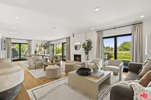 2206 Sunset Crest Dr, Los Angeles, CA 90046