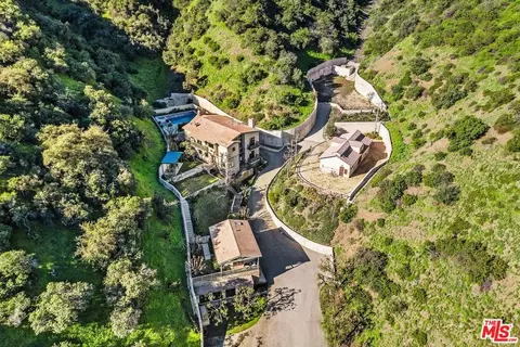 4099 Mandeville Canyon Rd, Los Angeles, CA 90049
