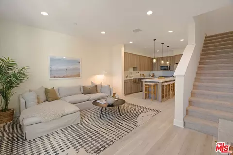 2911 Exposition Pl #3, Los Angeles, CA 90018
