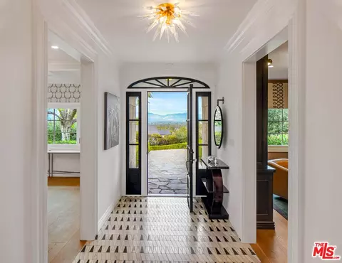 4621 Balboa Ave, Encino, CA 91316