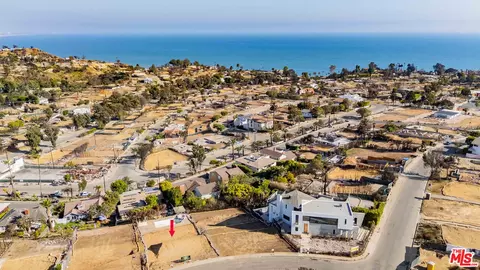 16660 Linda Ter, Pacific Palisades, CA 90272