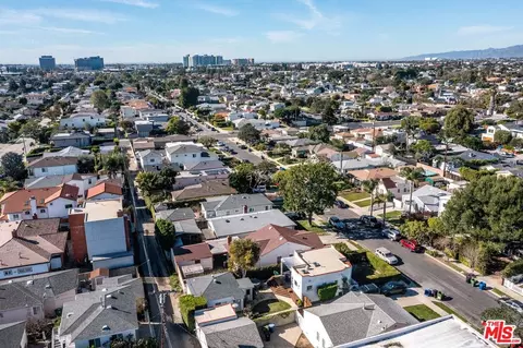 12516 Greene Ave, Los Angeles, CA 90066