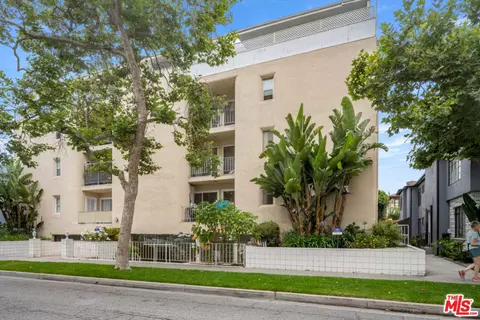 423 S Rexford Dr #202, Beverly Hills, CA 90212