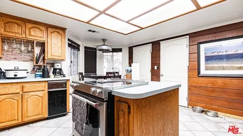 Kitchen - 23876 Crest Forest Dr, Crestline, CA 92325 photo 4 of 4