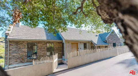 10110 Cielo Dr, Beverly Hills, CA 90210