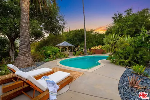 24537 Dry Canyon Cold Creek Rd, Calabasas, CA 91302