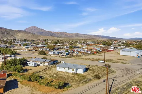 13879 Carson St, Trona, CA 93562 photo 5