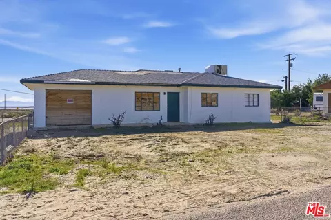 13879 Carson St, Trona, CA 93562 photo 8