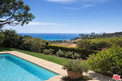 6015 Galahad Rd, Malibu, CA 90265