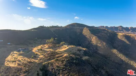 View/Area - 9950 Cotharin Rd, Malibu, CA 90265 photo 4 of 10
