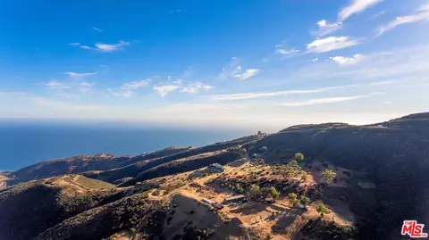 View/Area - 9950 Cotharin Rd, Malibu, CA 90265 photo 1 of 10