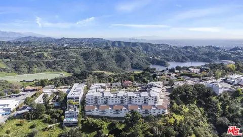 2385 Roscomare Rd #E17, Los Angeles, CA 90077