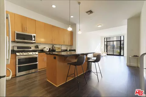 3223 W 6th St #309, Los Angeles, CA 90020