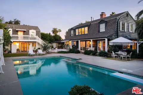 14321 Valerio St, Van Nuys, CA 91405