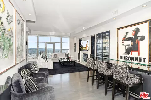 10776 Wilshire Blvd #1802, Los Angeles, CA 90024