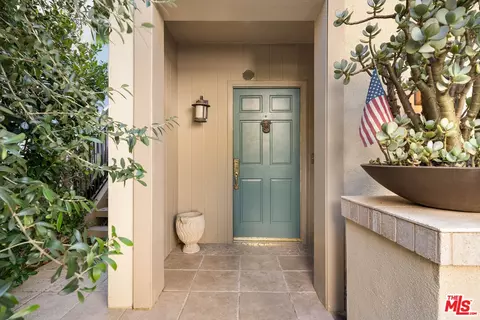 9970 Westwanda Dr, Beverly Hills, CA 90210