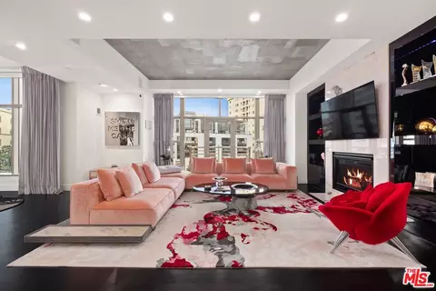 10776 Wilshire Blvd #403, Los Angeles, CA 90024
