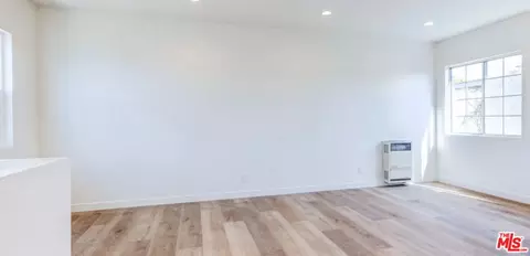 Living - 615 Sunset Ave, Venice, CA 90291 photo 1 of 1