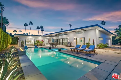 2070 E Park Dr, Palm Springs, CA 92262