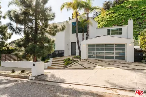 1257 Bienveneda Ave, Pacific Palisades, CA 90272