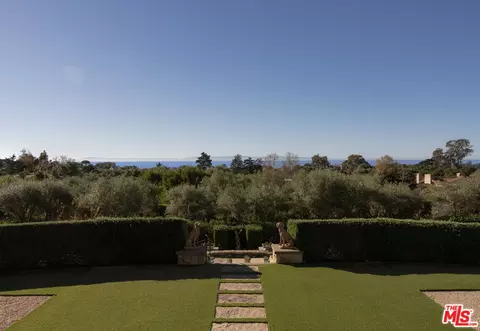 439 Meadowbrook Dr, Montecito, CA 93108 photo 3