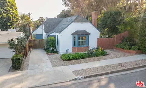 11450 Bolas St, Los Angeles, CA 90049