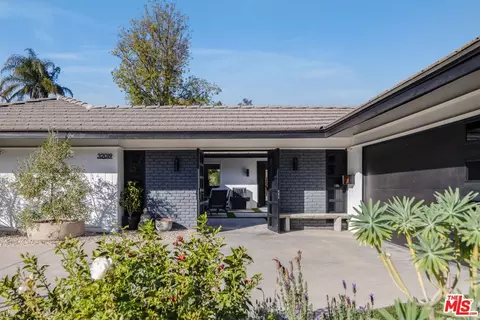 32019 Royceton Ct, Westlake Village, CA 91361