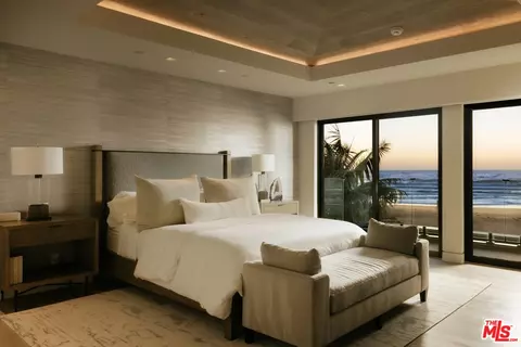 Bedroom - 3000 Sandy Ln, Del Mar, CA 92014 photo 1 of 3