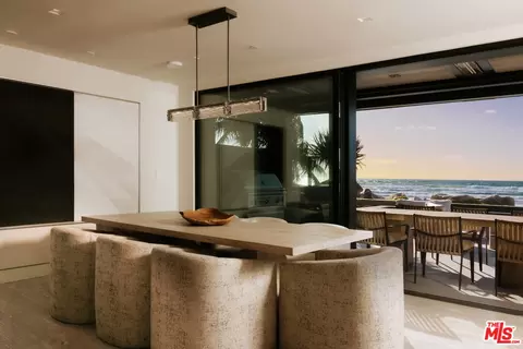 Dining - 3000 Sandy Ln, Del Mar, CA 92014 photo 2 of 2