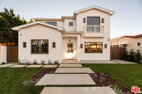 2432 22nd St, Santa Monica, CA 90405