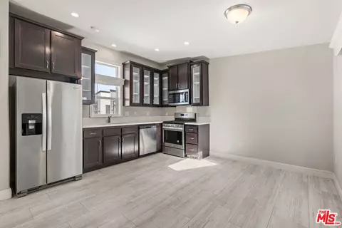 8250 Lankershim Blvd #130, North Hollywood, CA 91605