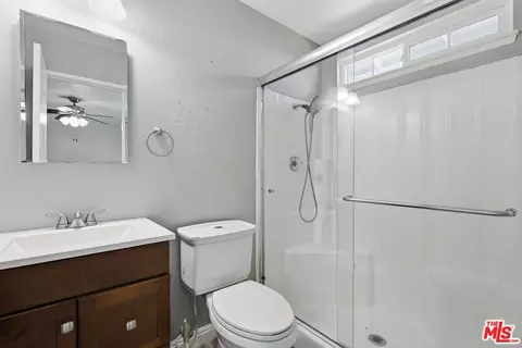 Bath - 8672 Oak Dr, Rancho Cucamonga, CA 91730 photo 1 of 2