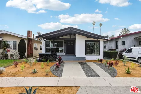 1320 W 51st Pl, Los Angeles, CA 90037