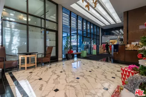 880 W 1st St #506, Los Angeles, CA 90012