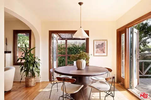 2076 Watson St, Glendale, CA 91201 photo 5