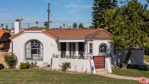 1301 W 64th St, Los Angeles, CA 90044