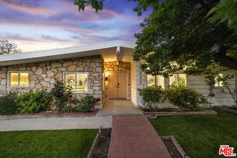 23020 Lita Pl, Woodland Hills, CA 91364