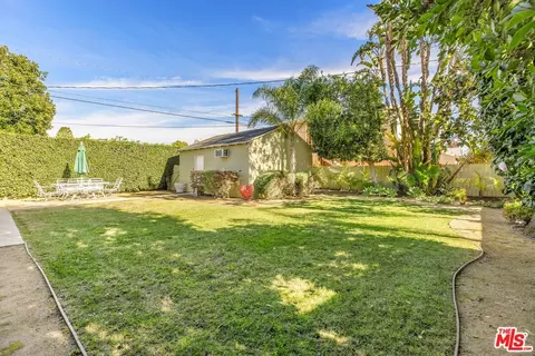 6050 Allott Ave, Van Nuys, CA 91401 photo 23