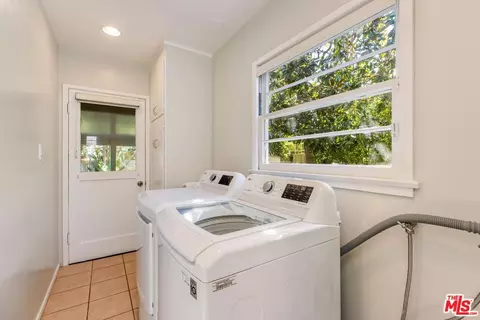 6050 Allott Ave, Van Nuys, CA 91401 photo 10