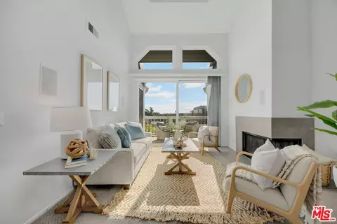 20371 Bluffside Cir #B410, Huntington Beach, CA 92646
