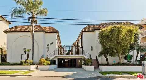 14332 Dickens St #10, Sherman Oaks, CA 91423