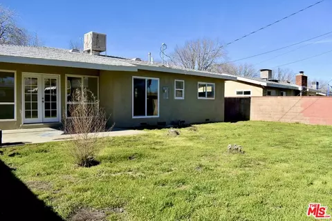 Exterior - 43640 Foxton Ave, Lancaster, CA 93535 photo 1 of 1