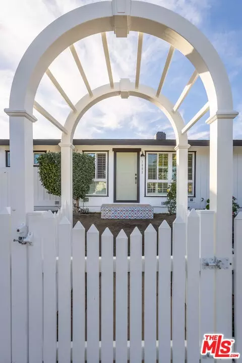 Exterior - 1881 Hackett Ave, Long Beach, CA 90815 photo 1 of 1