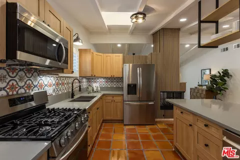 Kitchen - 1881 Hackett Ave, Long Beach, CA 90815 photo 5 of 5